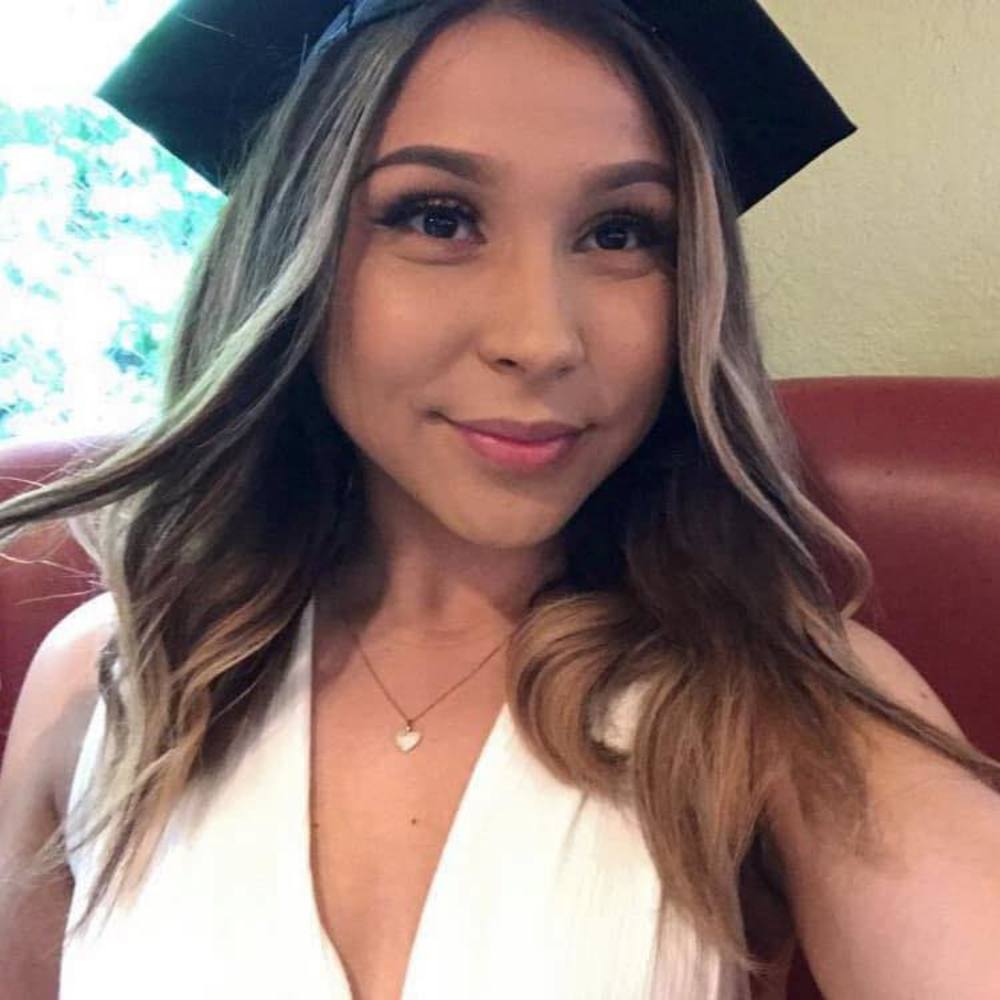 Meet your Posher, Almendra